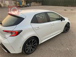 تۆیۆتا کرۆلا هاچباک